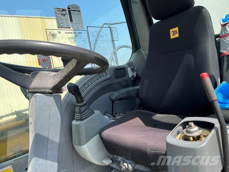 JCB JS200W Paleta de manipulare