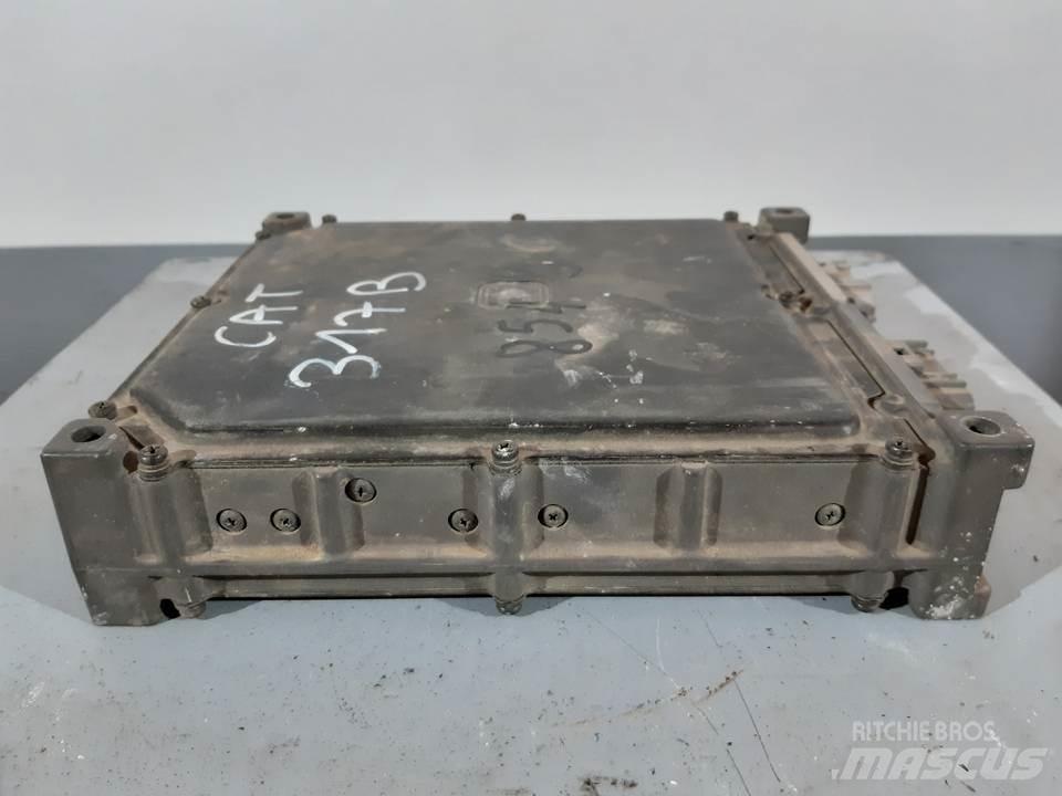 CAT 317B Cabine si interior