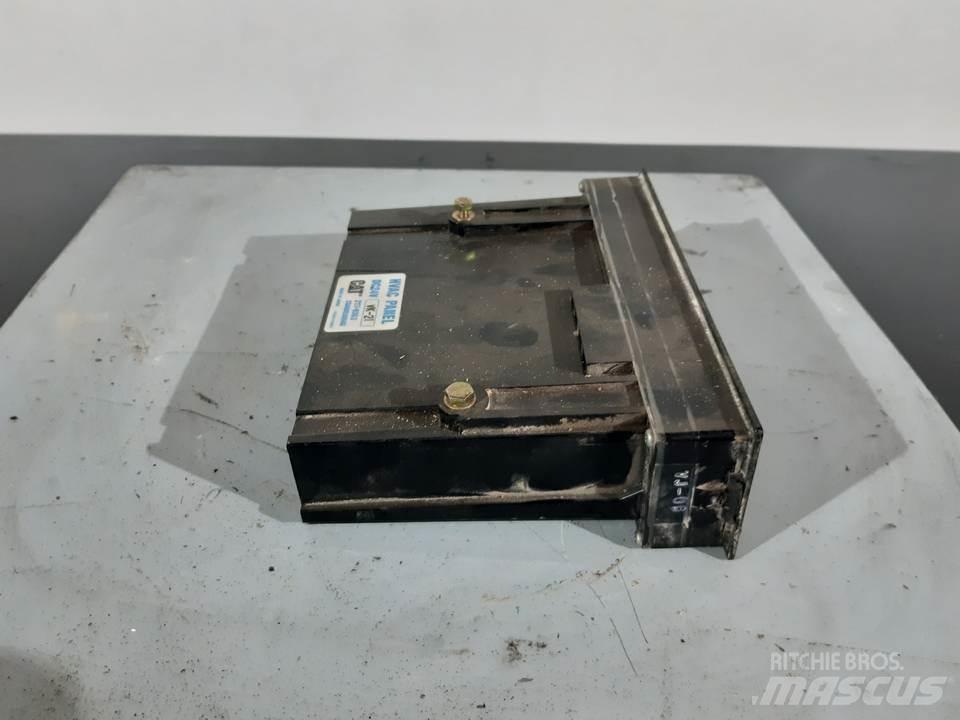 CAT 318C Cabine si interior