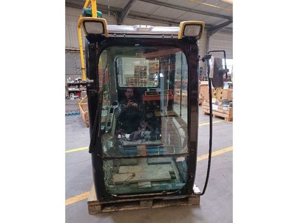 CAT 320DL Cabine si interior