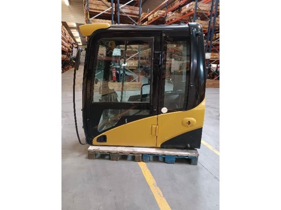 CAT 320DL Cabine si interior
