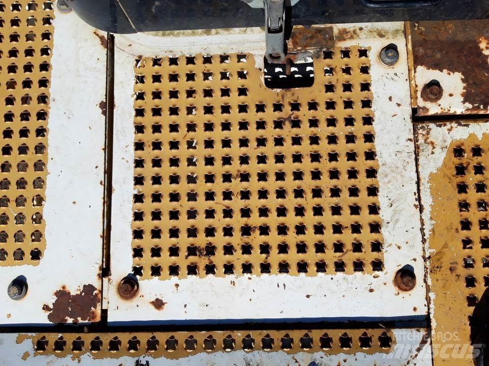 CAT 325LN Cabine si interior