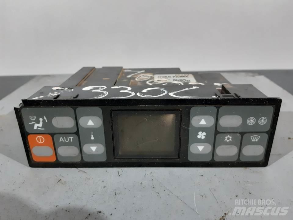 CAT 330C Cabine si interior