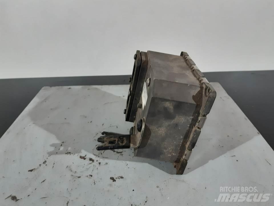 CAT 725 Cabine si interior
