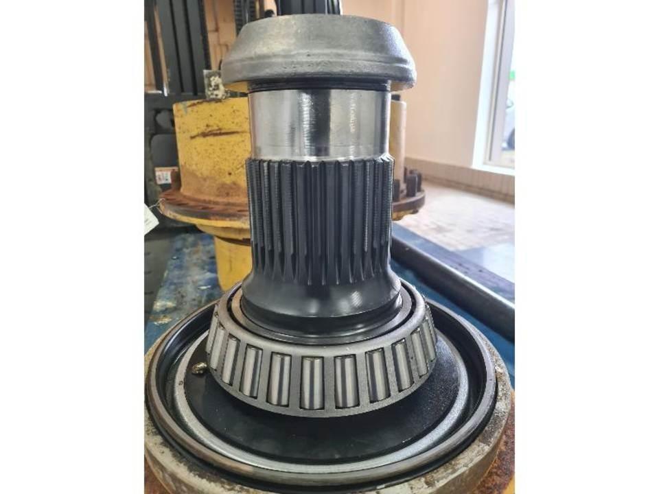 CAT 735 Transmisie
