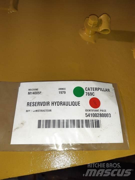 CAT 769C Cabine si interior