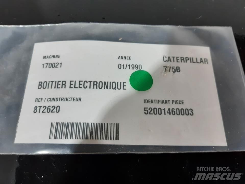 CAT 775B Cabine si interior