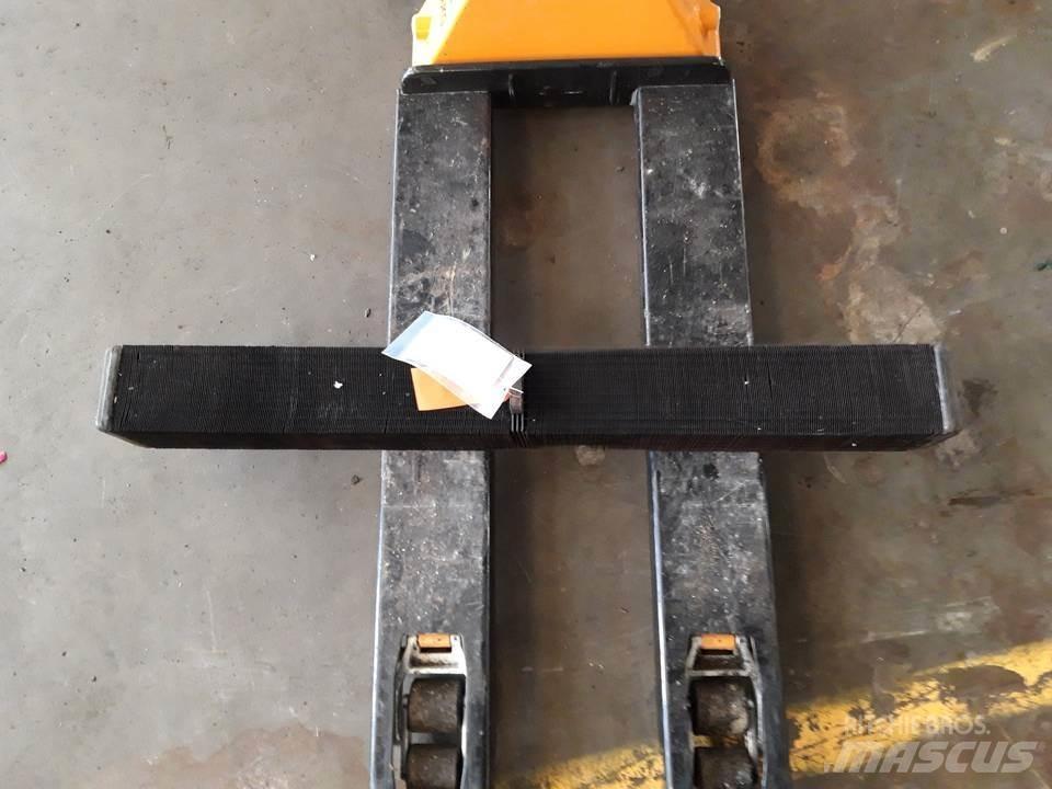CAT 970F Motoare