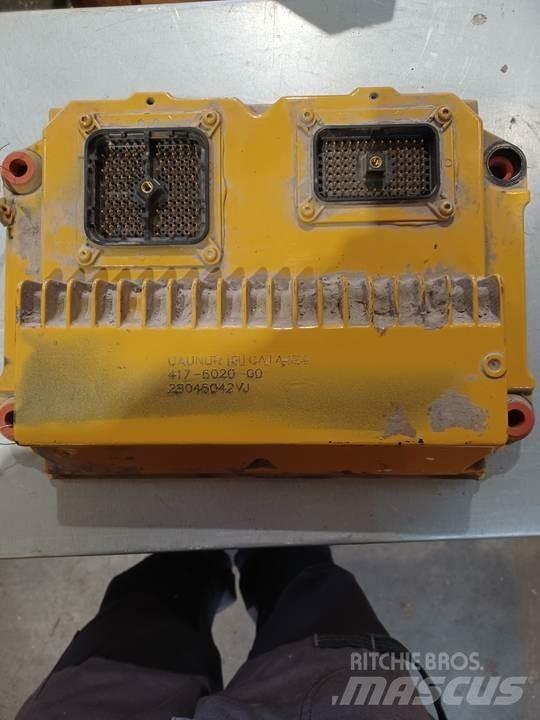 CAT 972M Cabine si interior