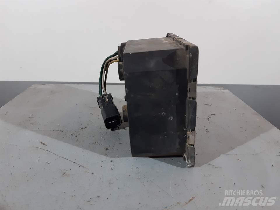 CAT 980GII Cabine si interior