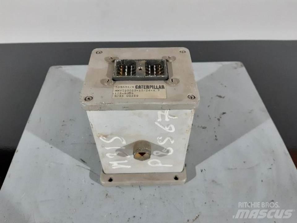 CAT M315 Cabine si interior