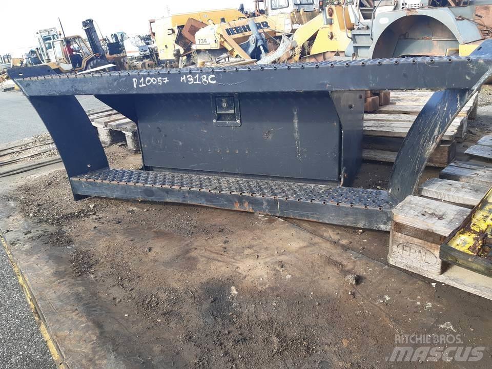 CAT M318C Cabine si interior