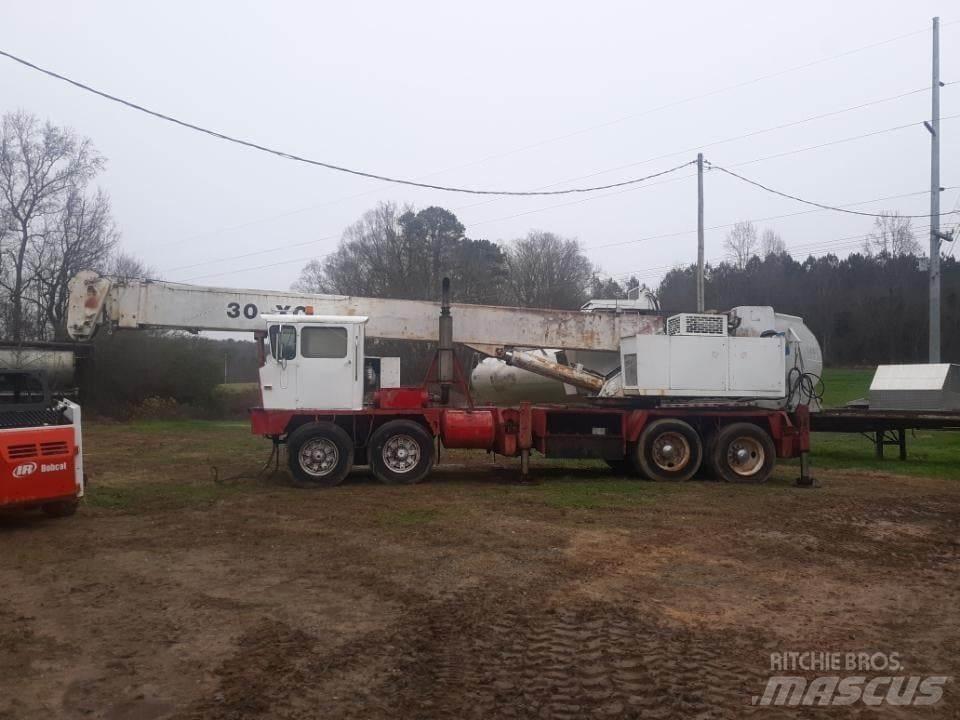 Bucyrus-Erie 30-XC Macara pentru orice teren