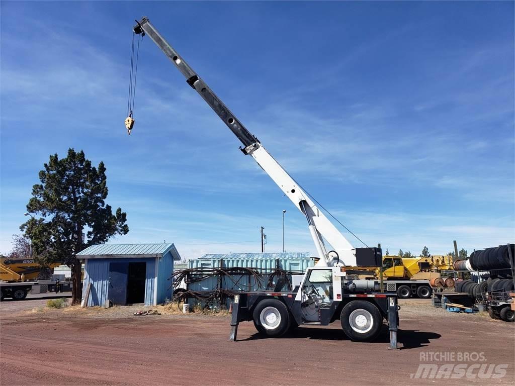 Shuttlelift 5540 Macara teren accidentat