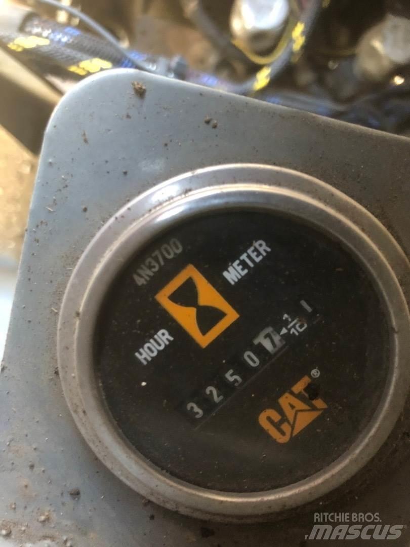 Terex RT 665 Macara teren accidentat
