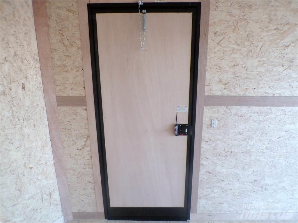 Stealth Remorci utilitare
