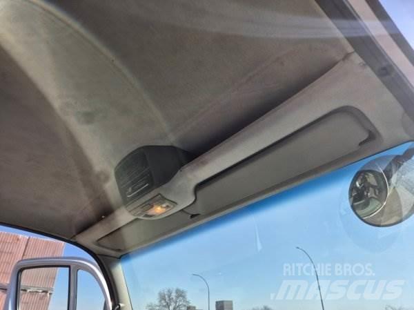 Avia D120 +CTS Camion cu carlig de ridicare