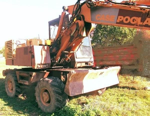 CASE 688 (Poclain) Excavatoare cu roti