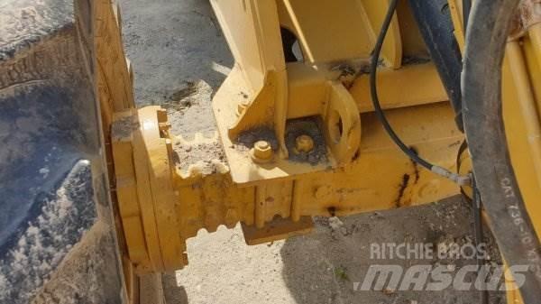 CAT 908 Incarcator pe pneuri