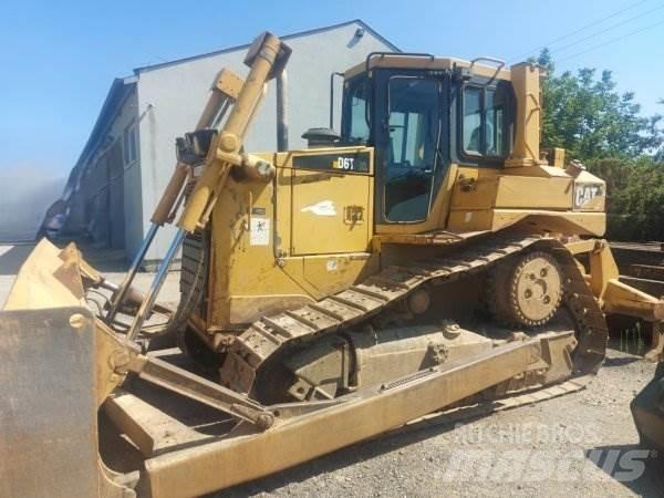 CAT D6T XL Buldozere pe senile