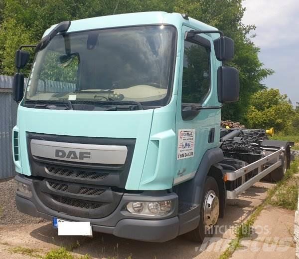 DAF LF180 FA Camion cu carlig de ridicare