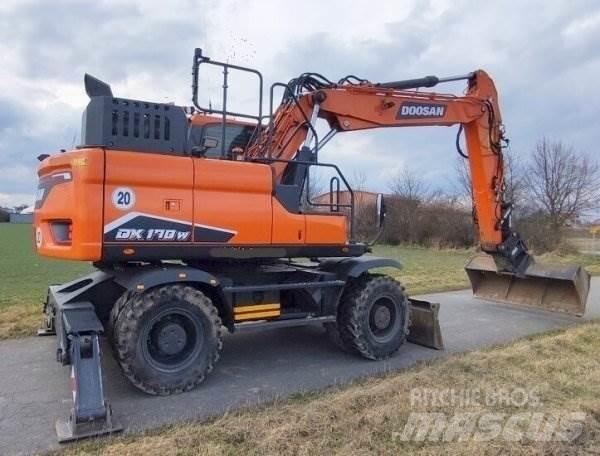 Doosan DX 170 W-7 Excavatoare cu roti