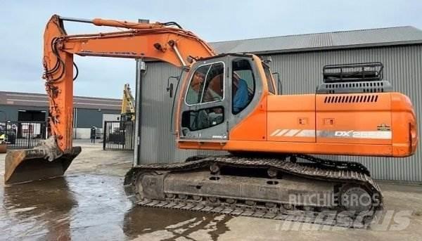 Doosan DX 255 LC Excavatoare pe șenile
