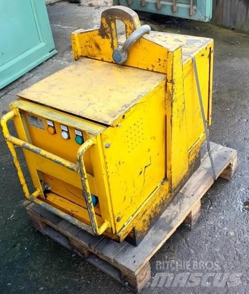  _JINÉ FR) Lenoir - RB 40 Utilaje construcții - Altele