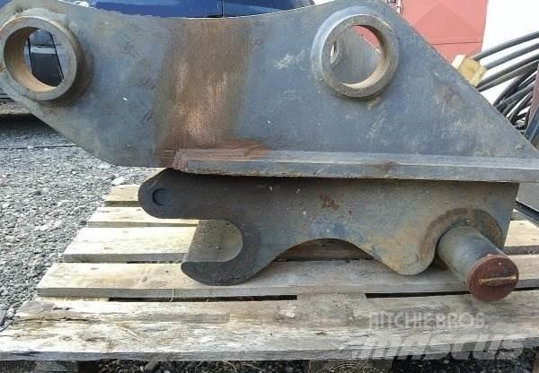  _JINÉ PL) Excavatoare cu roti