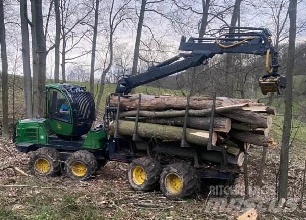 John Deere 1010 E Combine forestiere