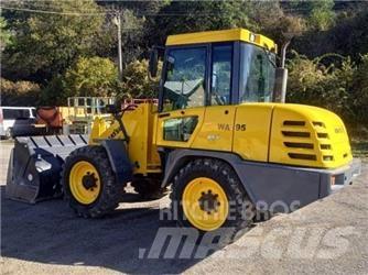 Komatsu WA 95 Incarcator pe pneuri