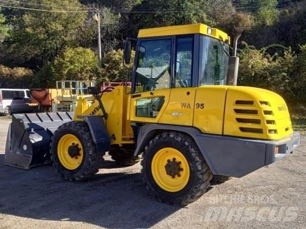 Komatsu WA 95 Incarcator pe pneuri