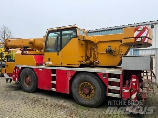 Liebherr 1030-2.1 Camioane cu macara