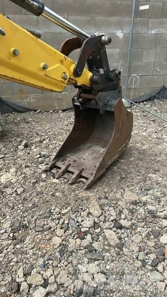 New Holland B100C Buldoexcavatoare