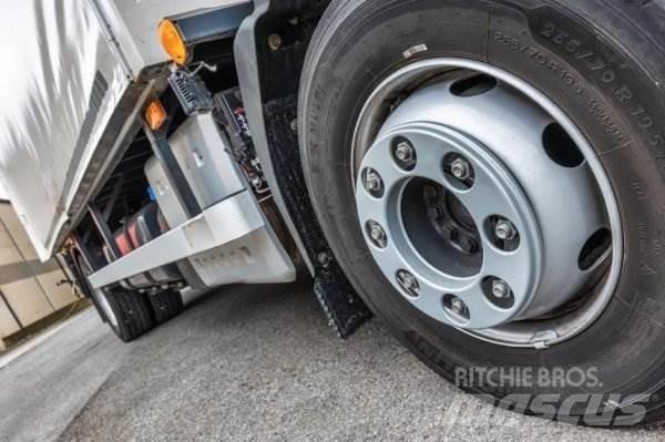 Volvo FL 210 Camioane cu macara