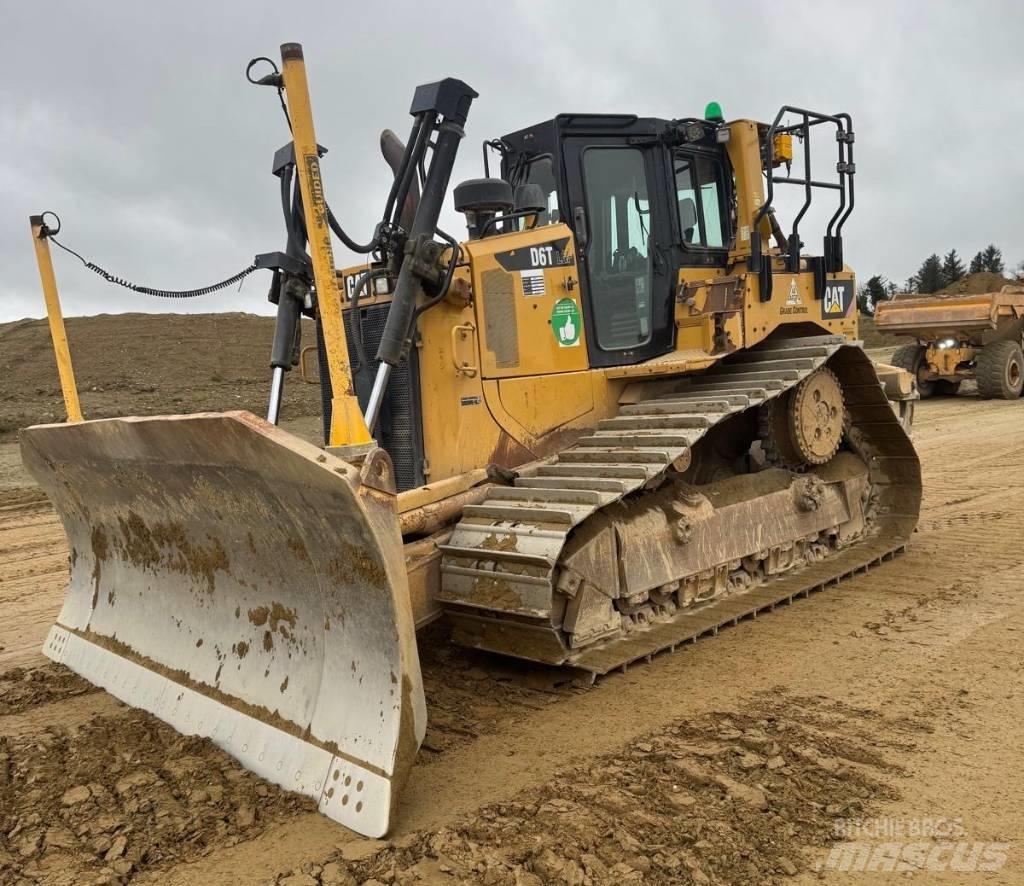 CAT D 6 T LGP Buldozere pe senile