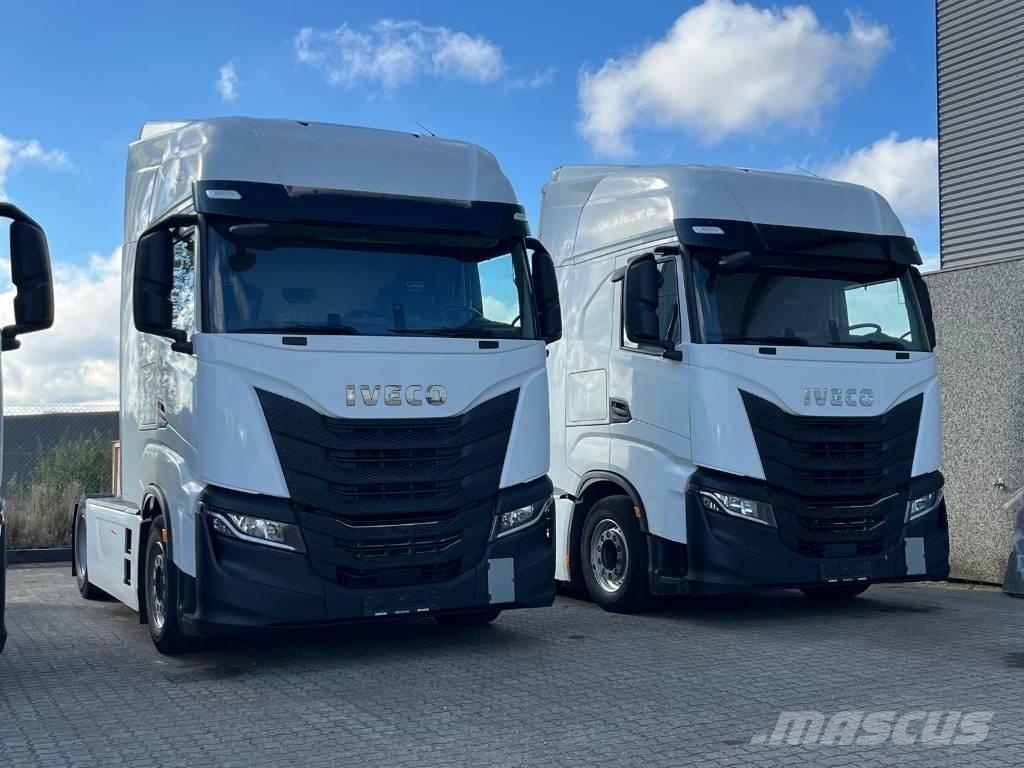 Iveco S-Way AS 440 Autotractoare