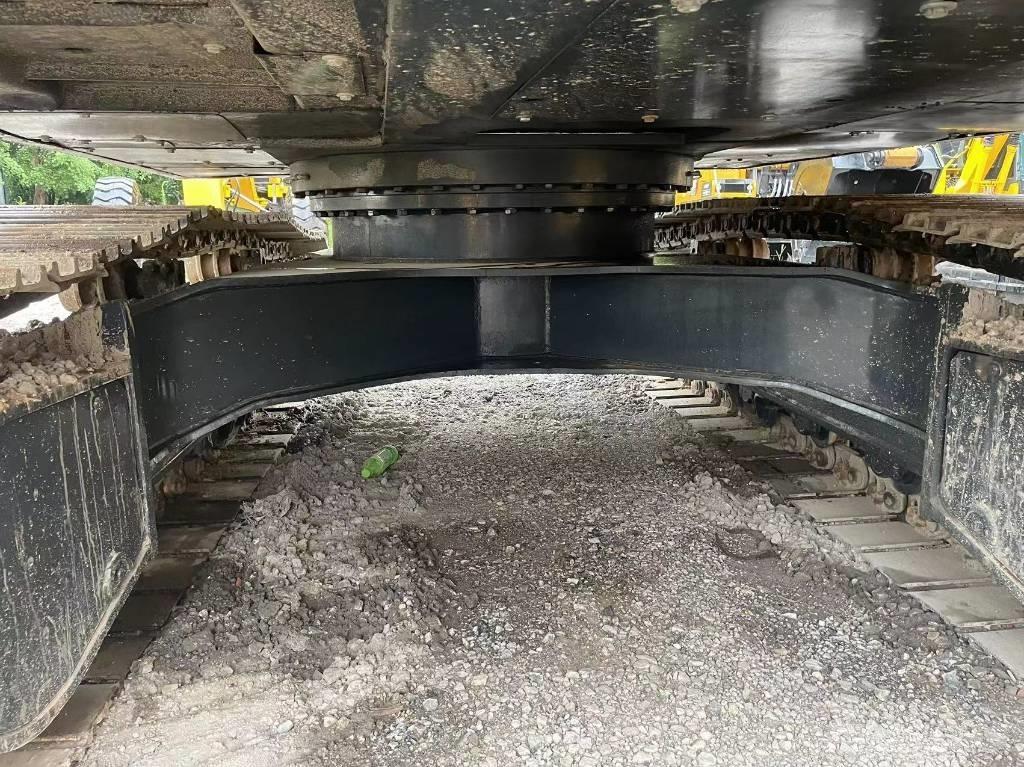 Hyundai R220 Excavatoare pe șenile
