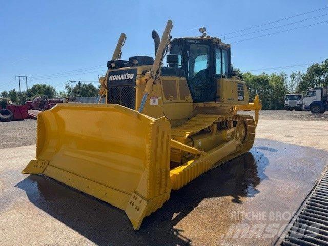 Komatsu D65EX-18 Buldozere pe senile