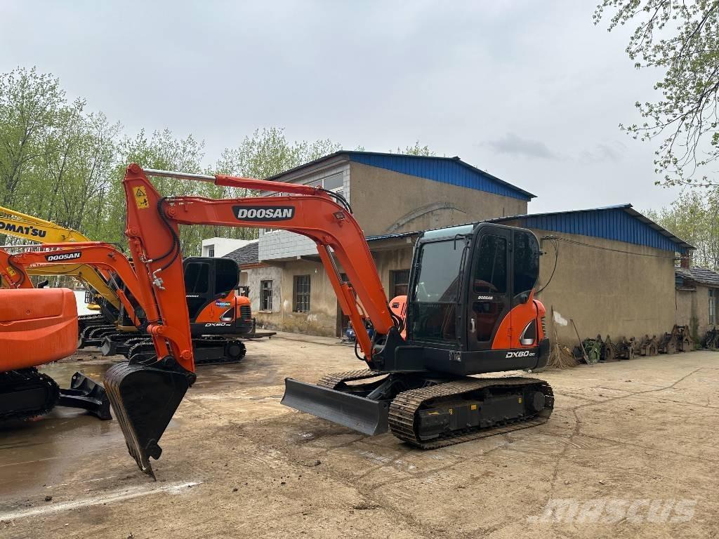 Doosan DX60 Excavatoare pe șenile
