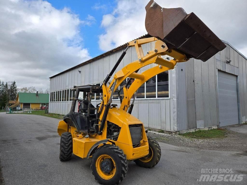 JCB 2CX Incarcator pe pneuri