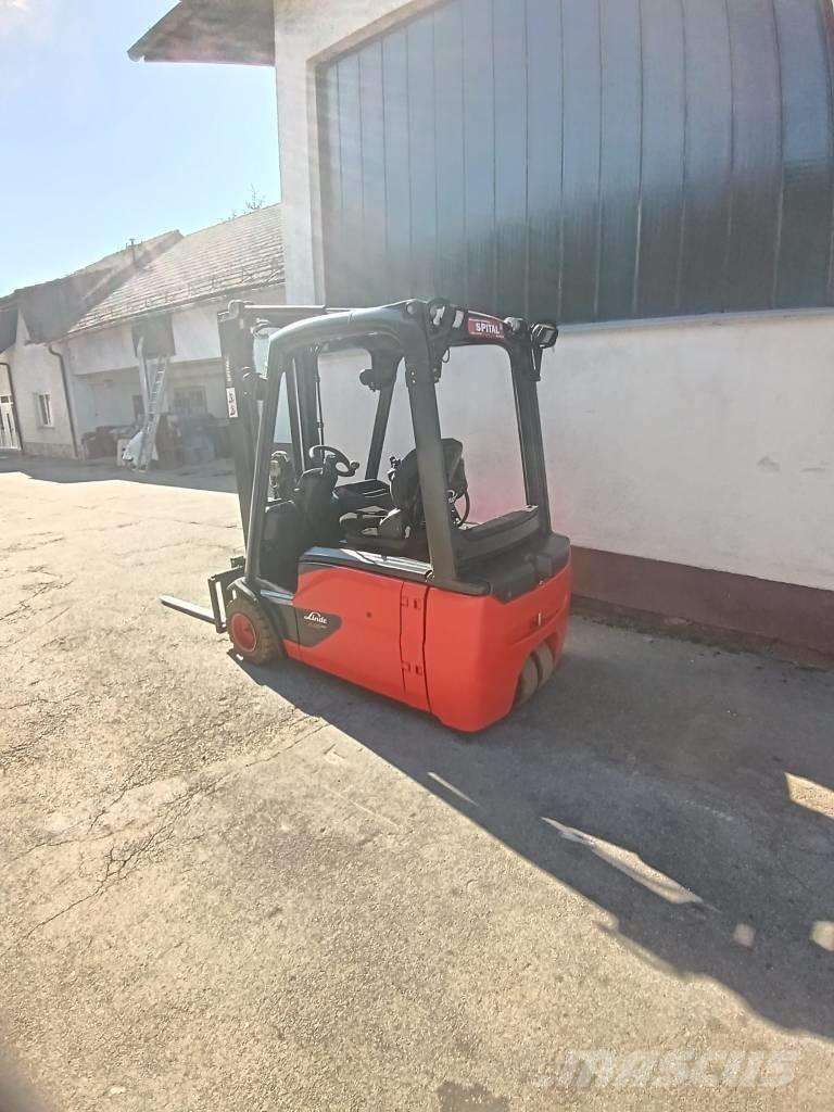 Linde E20L-02-386 Stivuitor electric