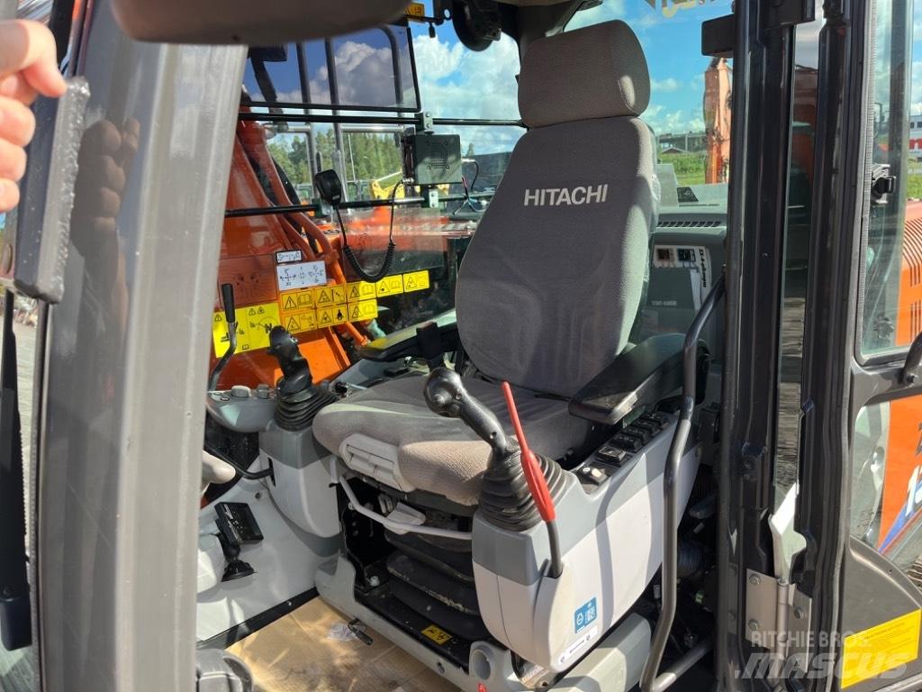 Hitachi ZX 130-6 Excavatoare pe șenile
