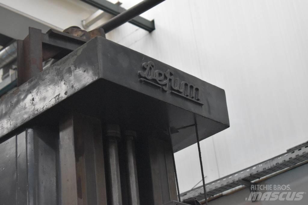  DEFUM 80 Utilaje construcții - Altele