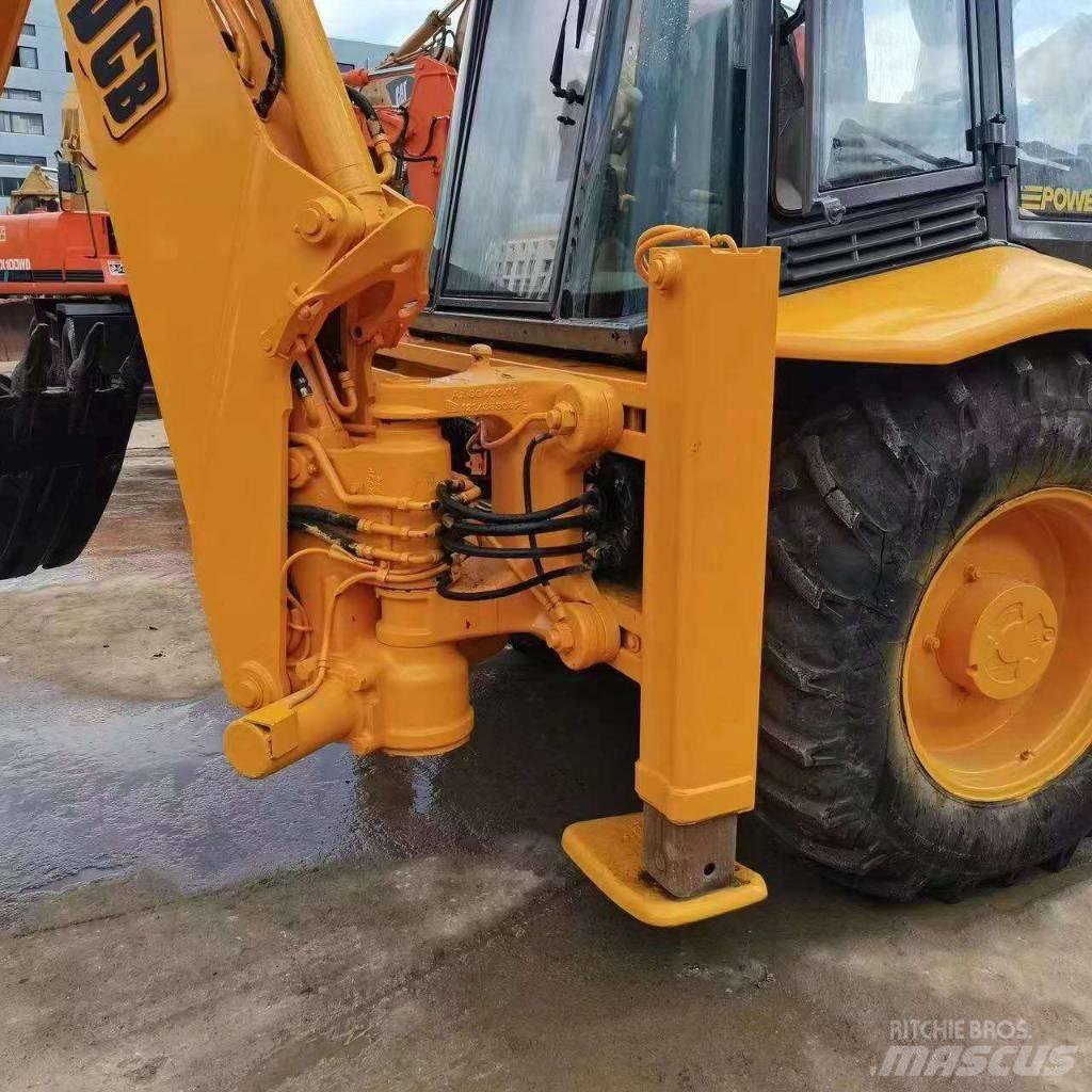 JCB 4 CX Buldoexcavatoare