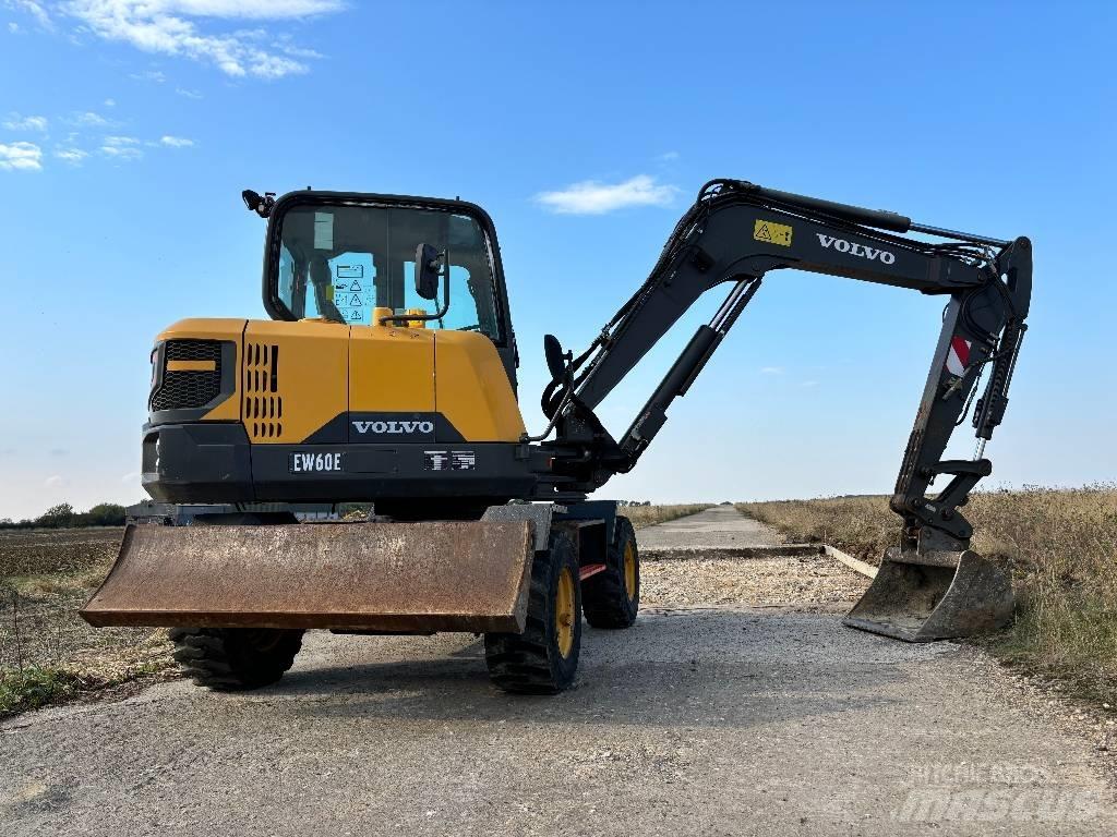 Volvo EW 60 E Excavatoare cu roti