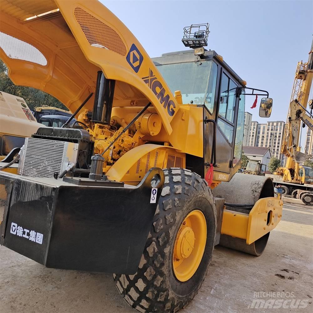 XCMG XS 143 Compactoare monocilindrice
