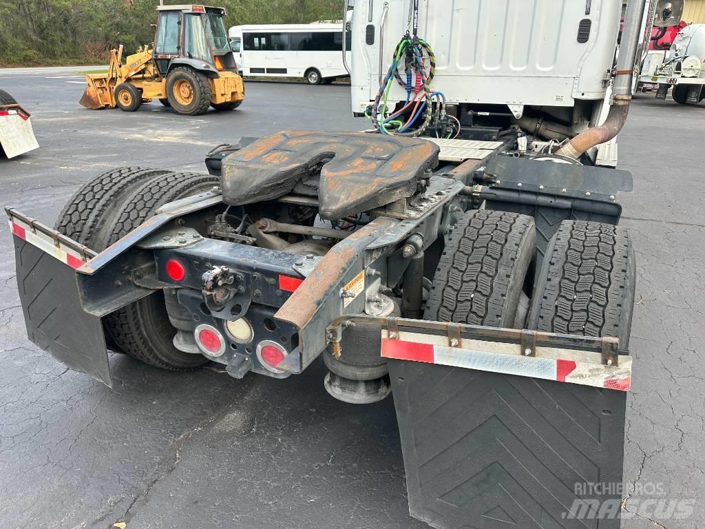 Freightliner M2 112 Autotractoare