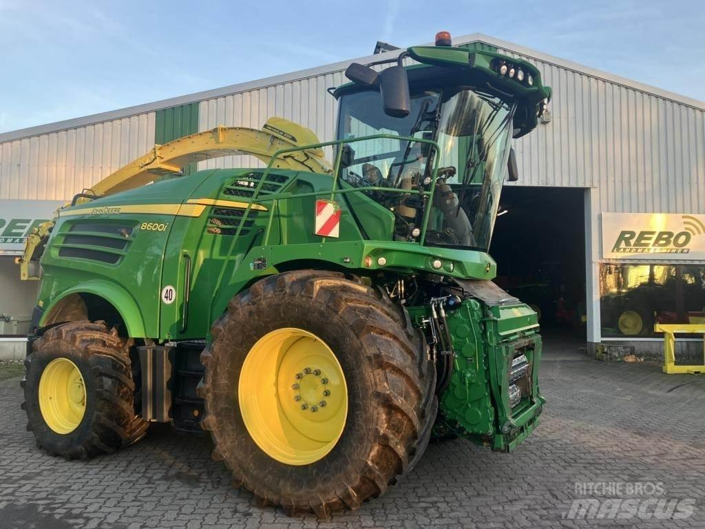 John Deere 8600 Culegatoare de nutret