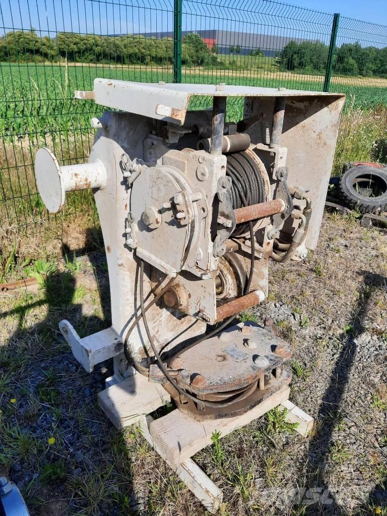 Bobcat Treuil / Winch Stivuitoare telescopice